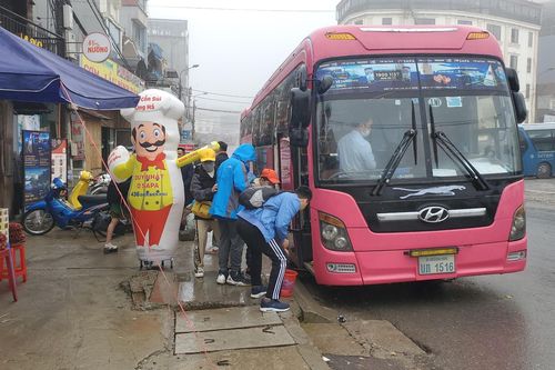 Xe 'dù' Inter bus line: Bán mạng hành khách để kiếm lời