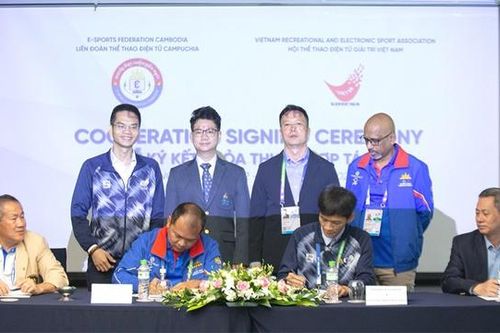 Việt Nam sẽ hỗ trợ Campuchia tổ chức tốt eSports tại SEA Games 32