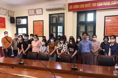 Đường dây 'tín dụng đen' ghép ảnh con nợ để bôi nhọ trên mạng xã hội