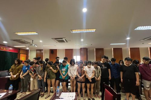 Đường dây 'tín dụng đen' xuyên quốc gia đòi nợ theo từng cấp độ