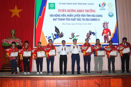 Hậu Giang vinh danh các vận động viên xuất sắc tại Sea Games 31