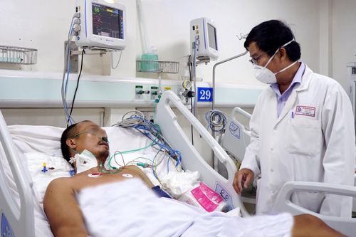 Hạ thân nhiệt xuống 33 độ C cứu người bị điện giật chết lâm sàng