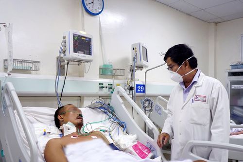 Người đàn ông ngưng tim nhiều lần vì điện giật