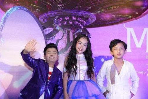 Gia đình sao Việt đổ bộ sự kiện: Các thiên thần nhí nổi bật hơn cả ông bố bà mẹ nổi tiếng