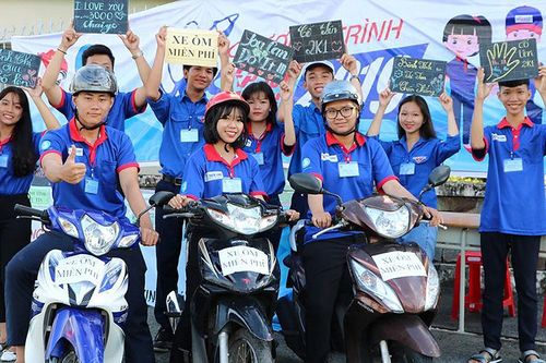 Hỗ trợ hàng triệu khóa ôn tập thi đại học tặng thí sinh cả nước