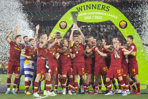 AS Roma vô địch Europa Conference League