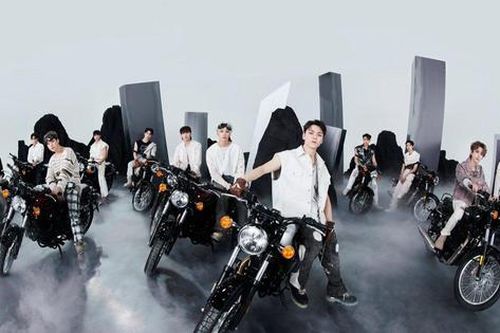 SEVENTEEN tái xuất 'cháy phố', vũ đạo hứa hẹn bùng nổ nhưng vô cùng tốn sức
