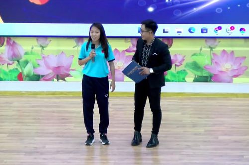 Tuyển thủ Huỳnh Như giao lưu và truyền cảm hứng cho sinh viên