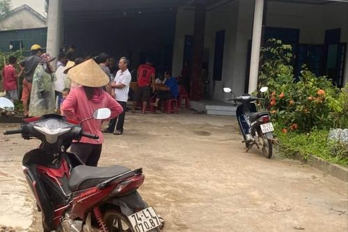Đang làm ruộng để gieo lúa, người phụ nữ bị sét đánh tử vong