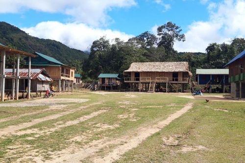 Bản du lịch Vân Kiều trên dãy Trường Sơn