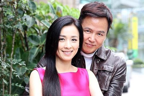 Trương Đình và chồng sống khổ sở sau khi bị đóng băng 2.000 tỷ đồng