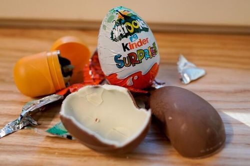 Vụ kẹo trứng trẻ em nhiễm khuẩn Salmonella: Tập đoàn Ferrero thu hồi hơn 3.000 tấn sản phẩm