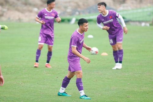Hùng Dũng và Tiến Linh hội quân, tuyển Việt Nam lắp ghép đội hình đấu Afghanistan
