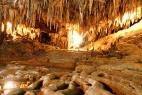 Khám phá 'Tây Bắc đệ nhất động' Pu Sam Cáp Lai Châu