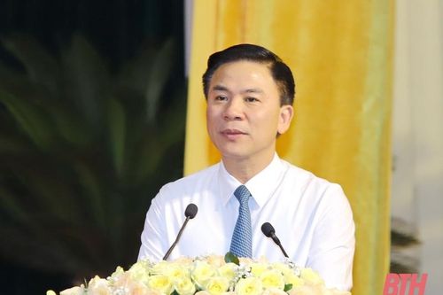 Già làng, trưởng bản, người có uy tín đã phát huy vai trò to lớn của mình trong triển khai, thực hiện các chủ trương của Đảng, chính sách, pháp luật của Nhà nước; luôn dẫn dắt, đi đầu trong các phong trào thi đua yêu nước