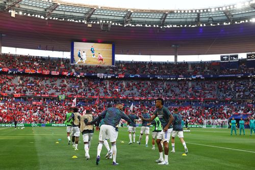 Lý do khiến chung kết Champions League bị lùi hơn 30 phút