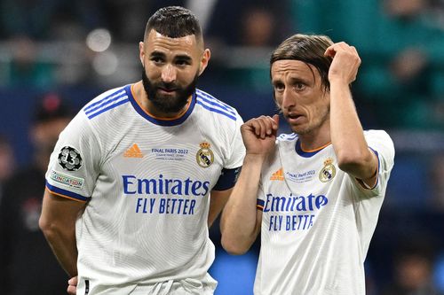 Vì sao bàn thắng của Benzema không được công nhận?