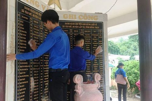 'Rèn' Sử cho trò từ hoạt động ngoài trường lớp