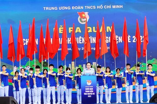 Sôi nổi lễ ra quân chiến dịch Thanh niên tình nguyện Hè 2022