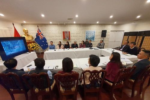 Sinh hoạt chuyên đề kỷ niệm 132 năm ngày sinh Chủ tịch Hồ Chí Minh tại Australia