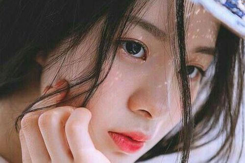 Nhận tin nhắn của chị dâu, tôi hốt hoảng vội đến nhà chị ngay trong đêm