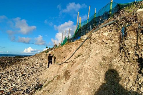 Hàng nghìn m2 đất nông nghiệp của người dân Lý Sơn bị 'biển nuốt'