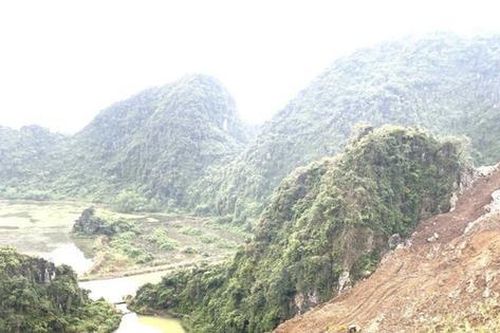 Vì sao không khởi tố vụ 32.000 m2 rừng phòng hộ bị vùi lấp ở Ninh Bình?