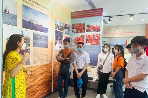 Không thể quan niệm Lịch sử là môn học thuộc bài
