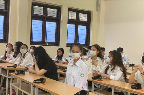 Vượt 76.000 đối thủ, hai thí sinh về nhất Olympic tiếng Anh toàn quốc cấp Thành phố Hà Nội