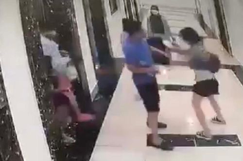 Công an điều tra vụ người đàn ông 'tung đòn' với cô gái khi rời thang máy