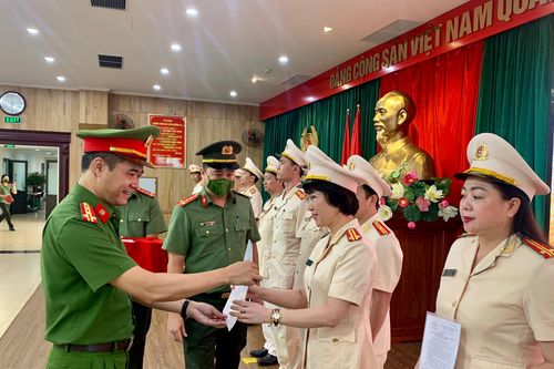 Quyết tâm thực hiện tốt mọi nhiệm vụ, vì nhân dân phục vụ