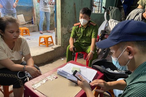 Được tại ngoại vì đang nuôi con nhỏ, nữ quái lại 'quen đường cũ'