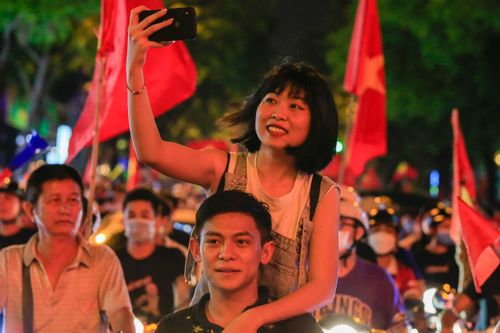 Covid-19 thoái trào, đã đến lúc trở lại cuộc sống 'bình thường cũ'