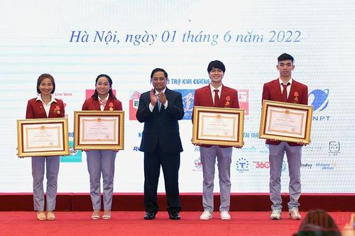 Thủ tướng dự Lễ tổng kết và khen thưởng Thể thao Việt Nam tại SEA Games 31