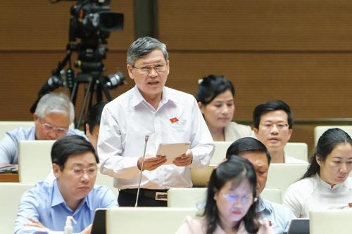 Tháo gỡ vướng mắc cho hệ thống y tế Việt Nam