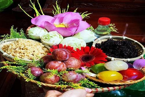 Những 'set Đoan Ngọ' giá rẻ khiến người bán 'chốt đơn mỏi tay'
