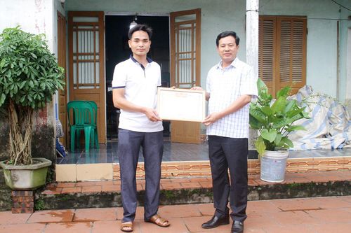 Chủ tịch nước khen anh Đinh Văn Chiến dũng cảm cứu 3 người ở Tam Đảo
