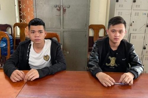 Truy bắt nhóm thanh niên 'hack' 300 tài khoản Facebook để chiếm đoạt tiền