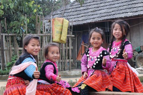 Cộng đồng quan tâm bảo vệ, chăm sóc, giáo dục trẻ em