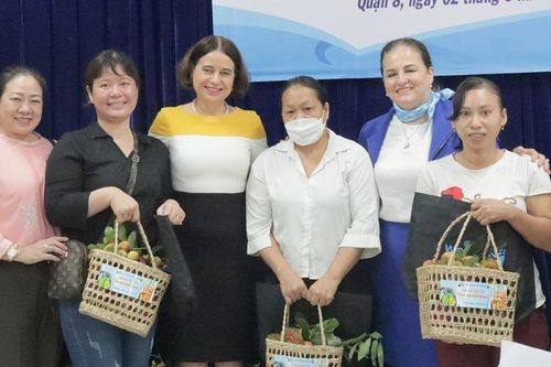 Hỗ trợ phụ nữ có nguy cơ bị bạo lực tại Thành phố Hồ Chí Minh và Tiền Giang