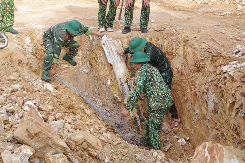 Nghệ An: Tiêu hủy thành công quả bom nặng 226kg