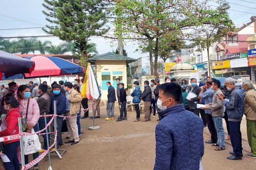 Một phó giám đốc chi nhánh văn phòng đăng ký đất đai 'ngâm' hàng loạt hồ sơ