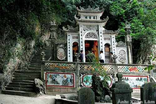 Khám phá động, chùa Địch Lộng