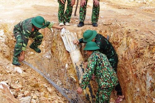 Hủy nổ thành công quả bom nặng 226 kg