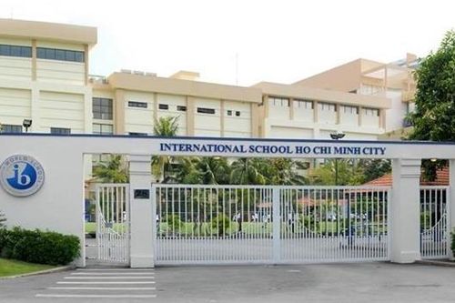 Trường Quốc tế American Academy thừa nhận một phần trách nhiệm trong vụ bạo lực giữa học sinh của nhà trường