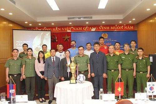 Giải bóng đá giao hữu quốc tế chào mừng kỷ niệm Ngày thành lập lực lượng CSND
