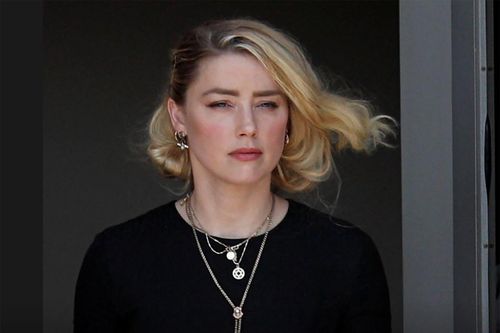 Amber Heard đi đâu sau khi thua kiện