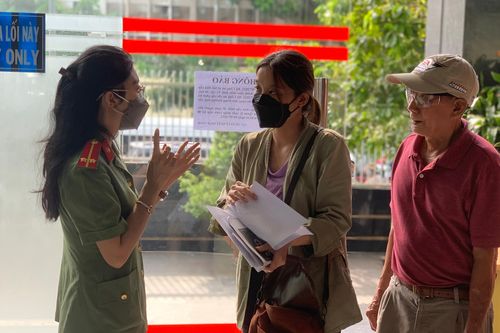 Công an TPHCM vẫn cấp hộ chiếu cho các trường hợp cấp thiết