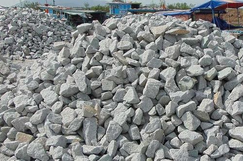 Phú Yên triển khai thực hiện các giải pháp để quản lý, bình ổn giá vật liệu xây dựng