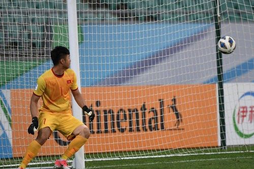 Gãy ngón tay, Văn Toản khó có cơ hội sửa sai tại VCK U23 châu Á